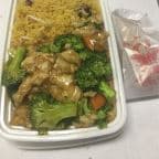 Best Chicken w. Broccoli in Fairview Park, OH