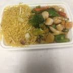 Best Scallops w. Garlic Sauce in Fairview Park, OH